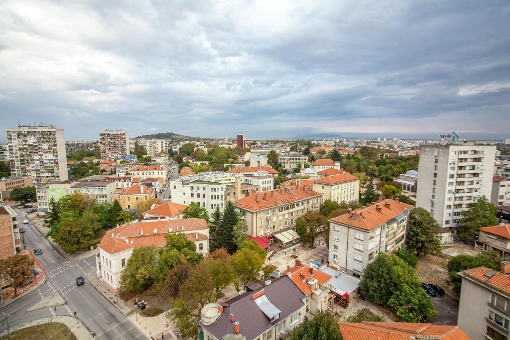 Panorama Top Floor Rooms In Hotel Tundzha Yambol Exterior photo